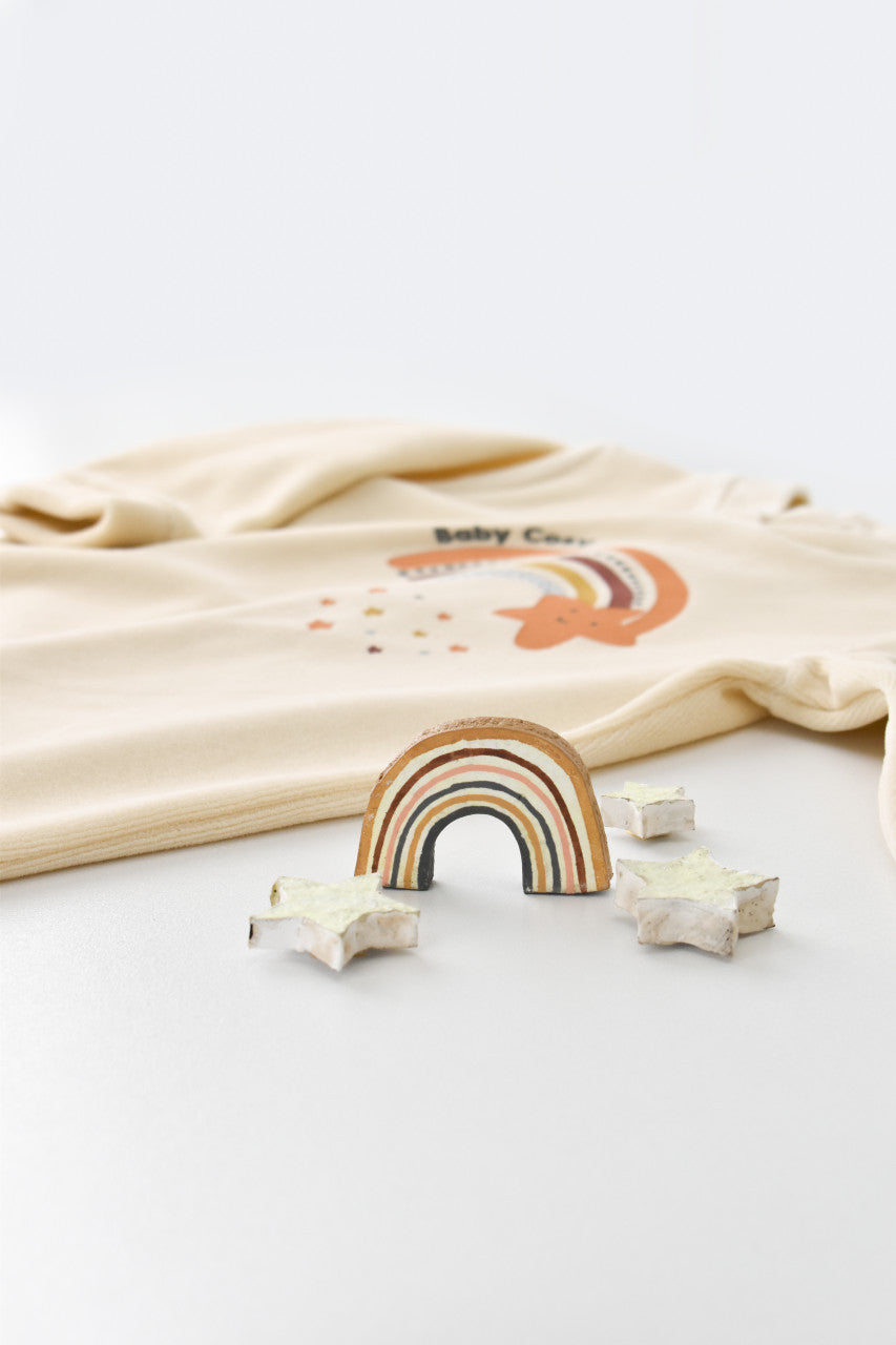 Salopeta Curcubeu cu maneca lunga si botosei din 80%bumbac organic si 20% poliester - , BabyCosy